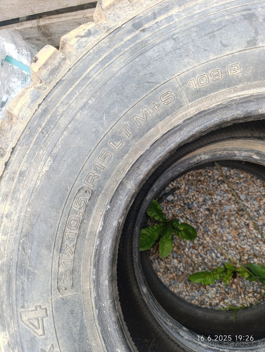 Offroad pneu 31x10.5 R15