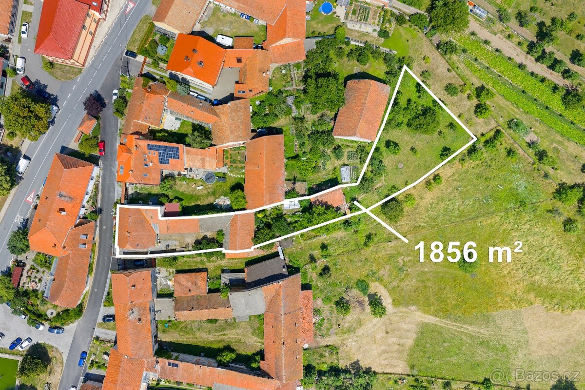 Prodej podsklepeného RD 4+1 (120m2) s uzavřeným dvorem, zahr - 2