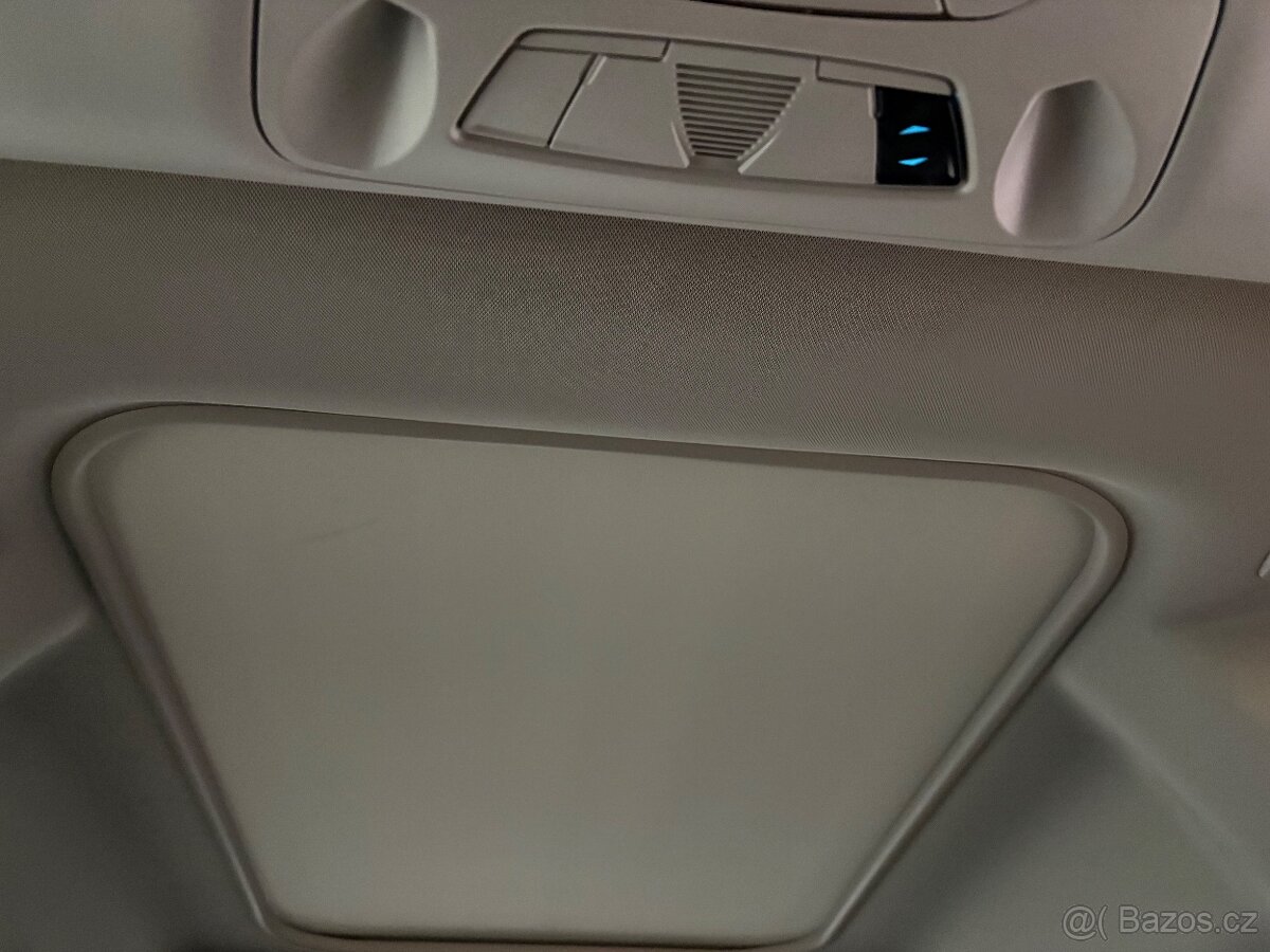 Tourneo Connect Titanium 10/2016 - 2