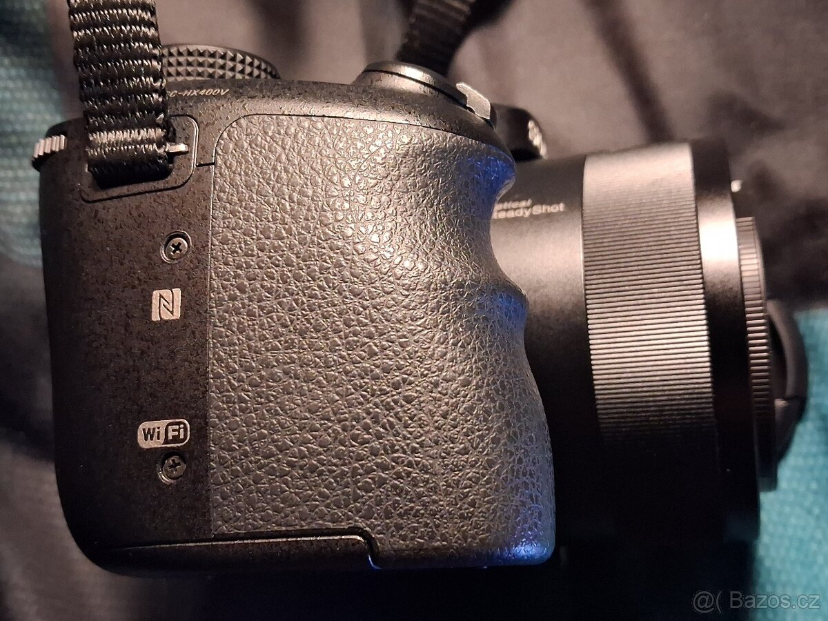 Sony CyberShot DSC-HX400V - 2