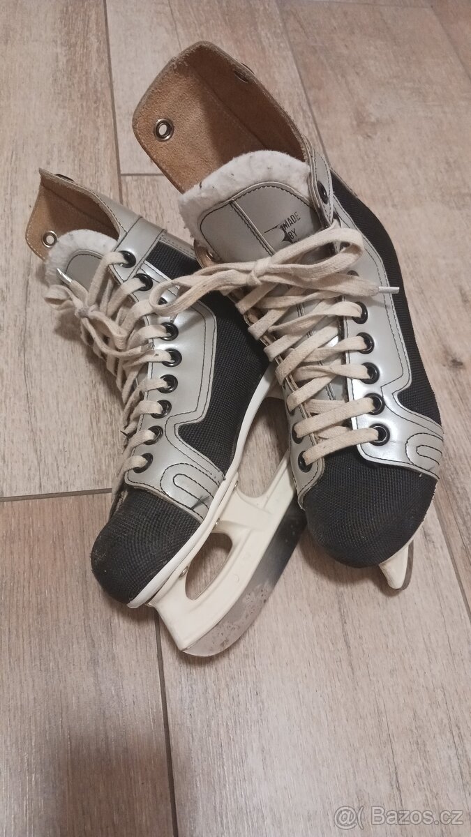 Chlapecké lední brusle vel. 36 - 2