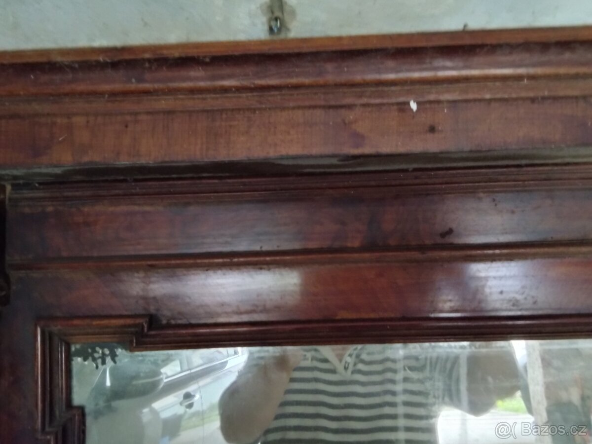 Starozitne zrdcadlo - 2