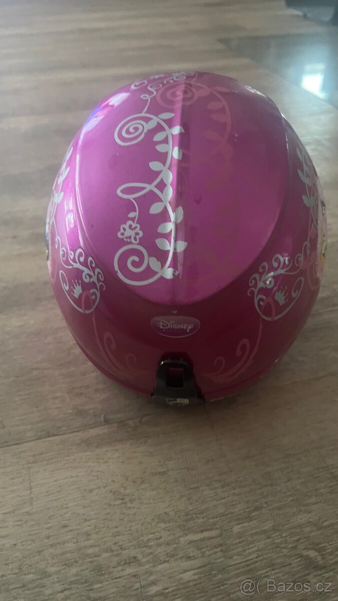 Lyžařská přilba - 2