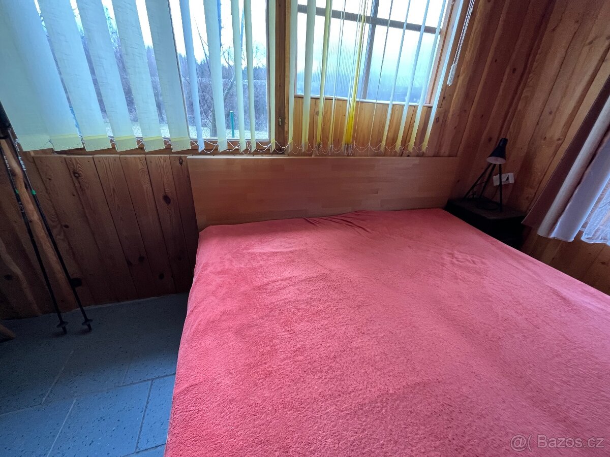 Prodám masivní buk.postel - 2