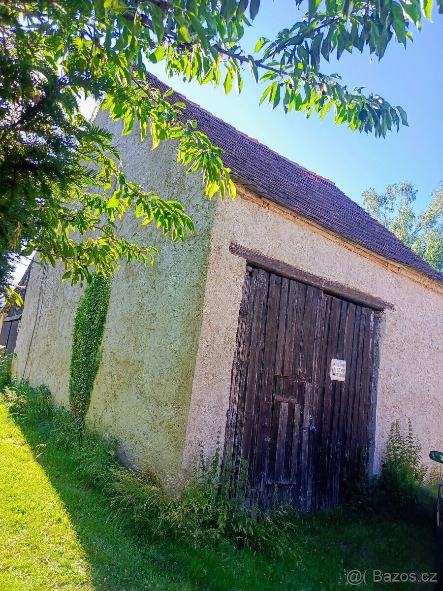 Prodej stylové chalupy se stodolou, jižní Čechy - 2
