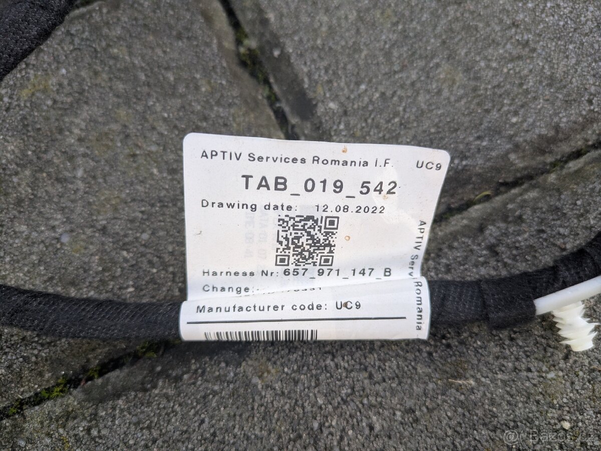 Svazek víka kufru Scala - 2