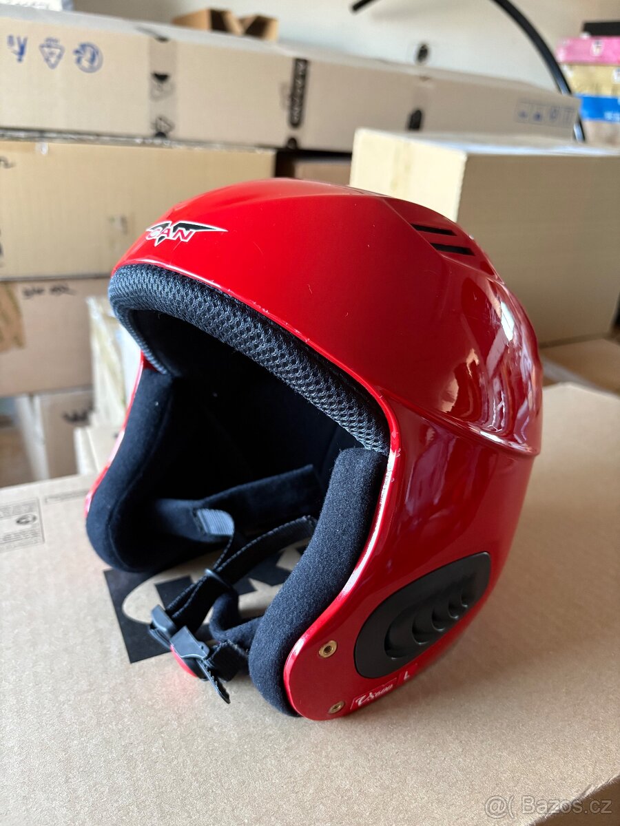 Lyžařská helma - 2