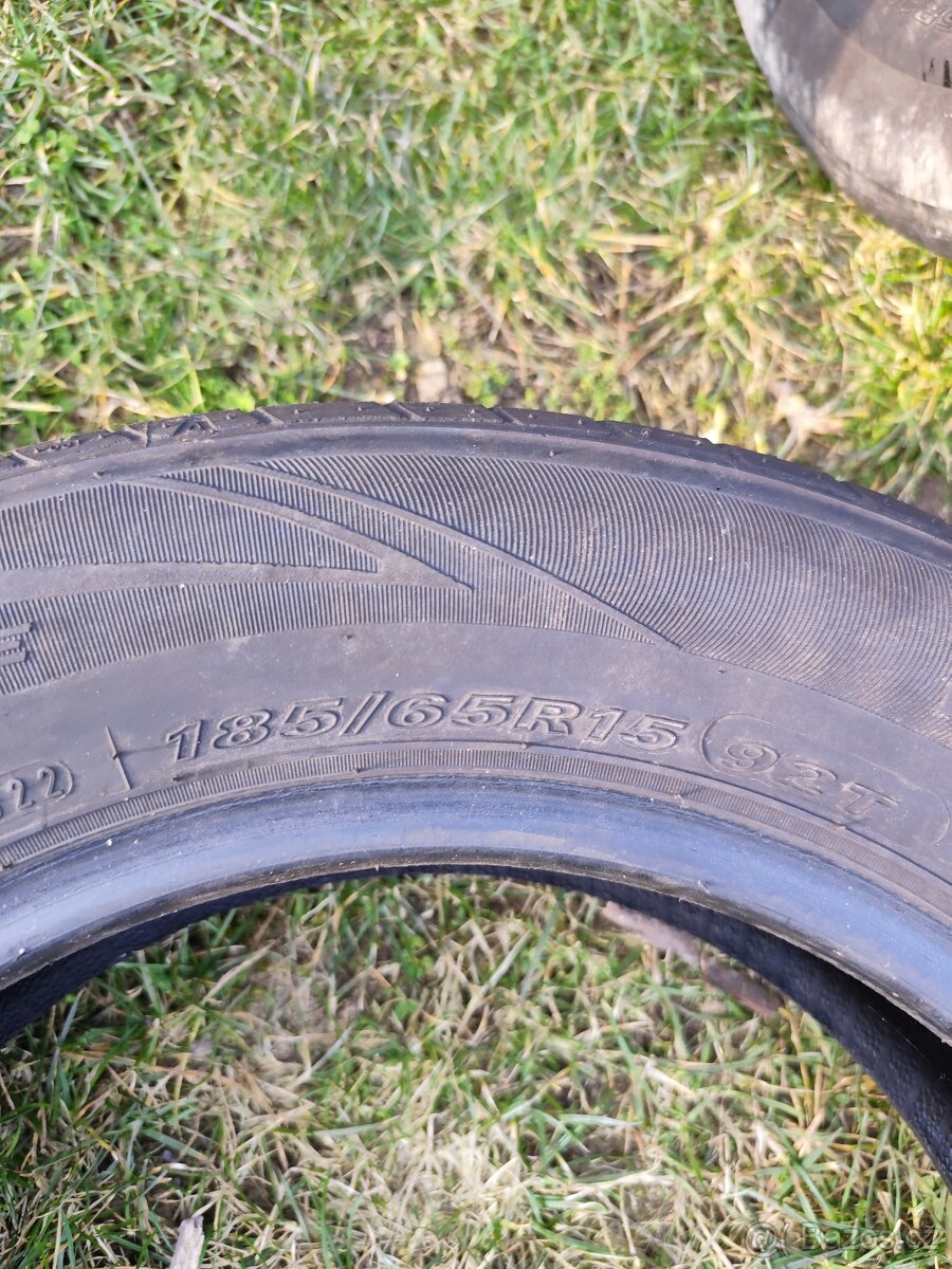 Letní pneu 185/65 r15 - 2