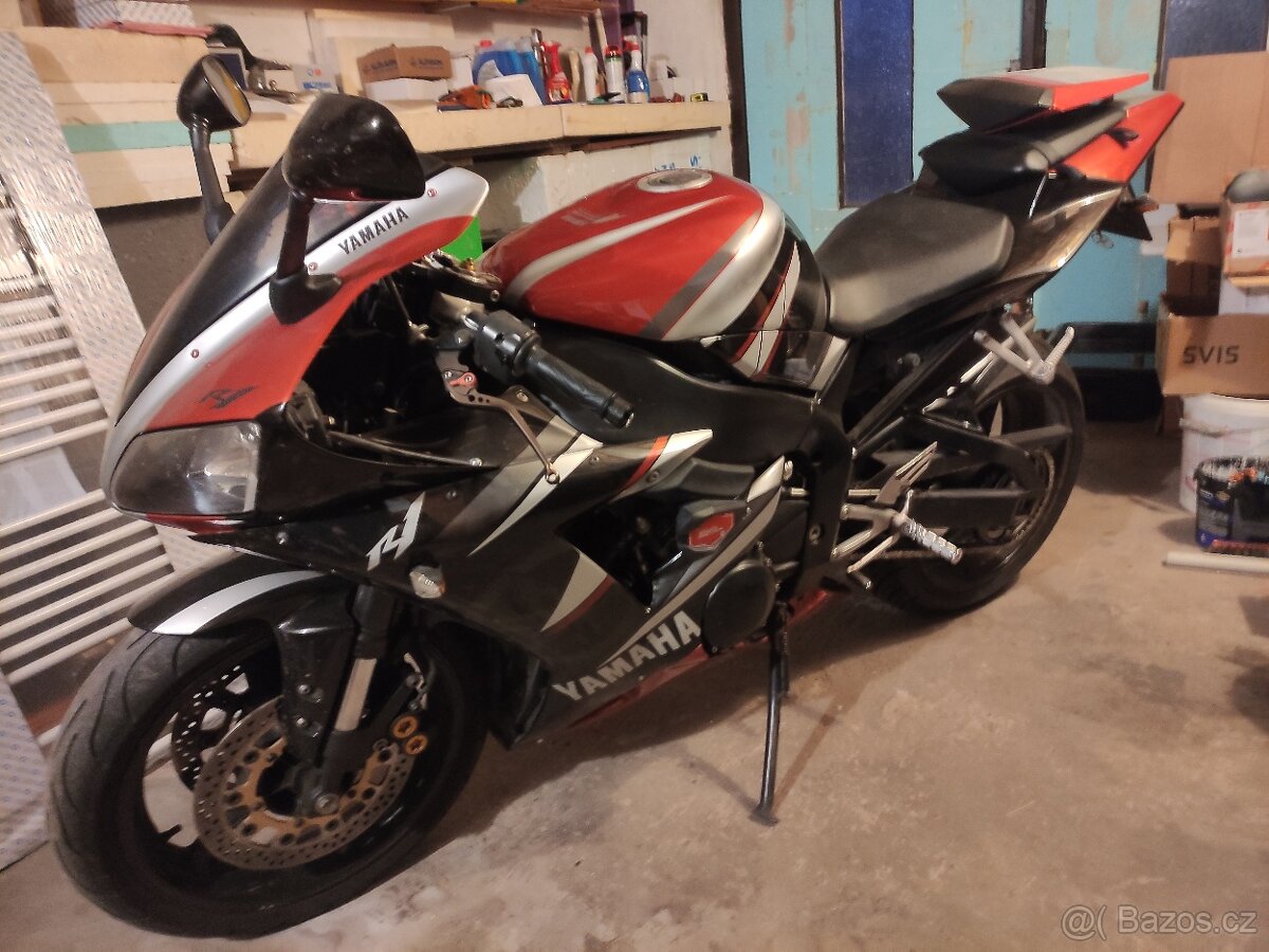 Yamaha YZF-R1 2002 - 2