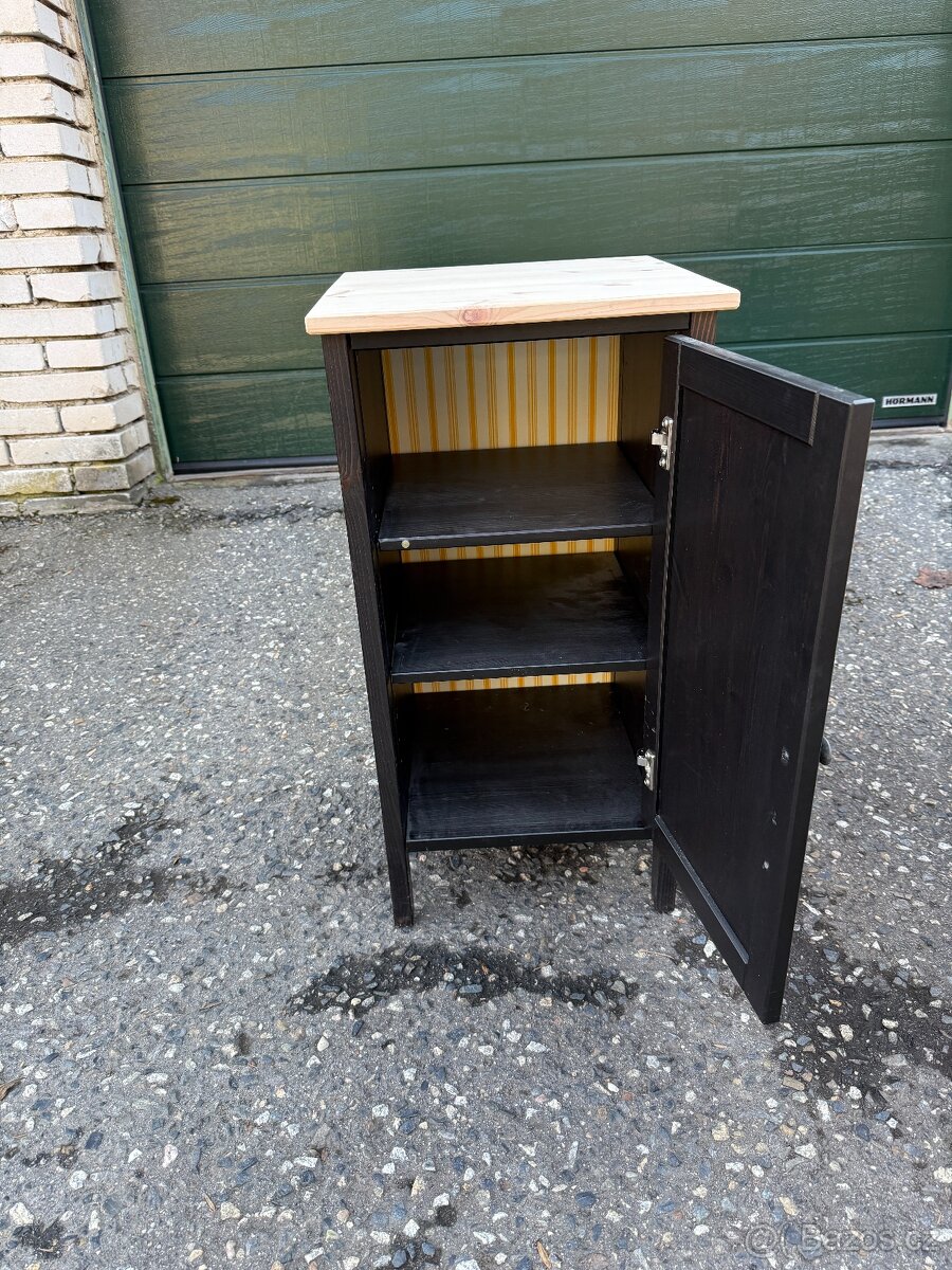 Noční stolek IKEA Hemnes - černohnědý - 2
