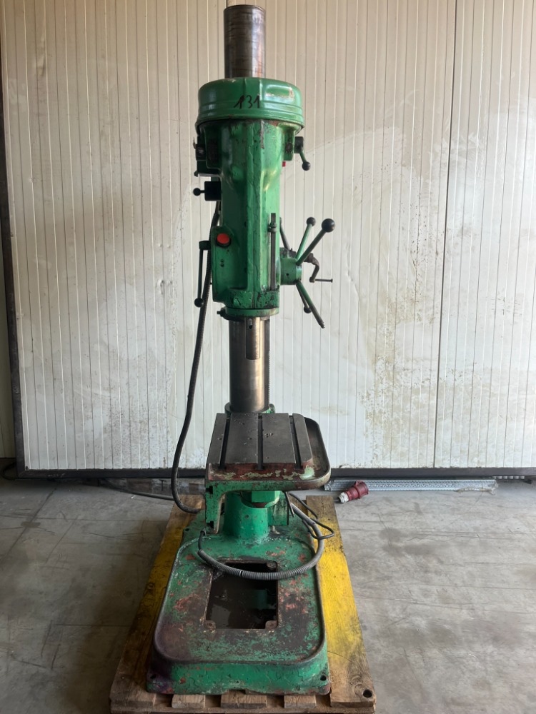 131. Sloupová vrtačka VS 32 - 2