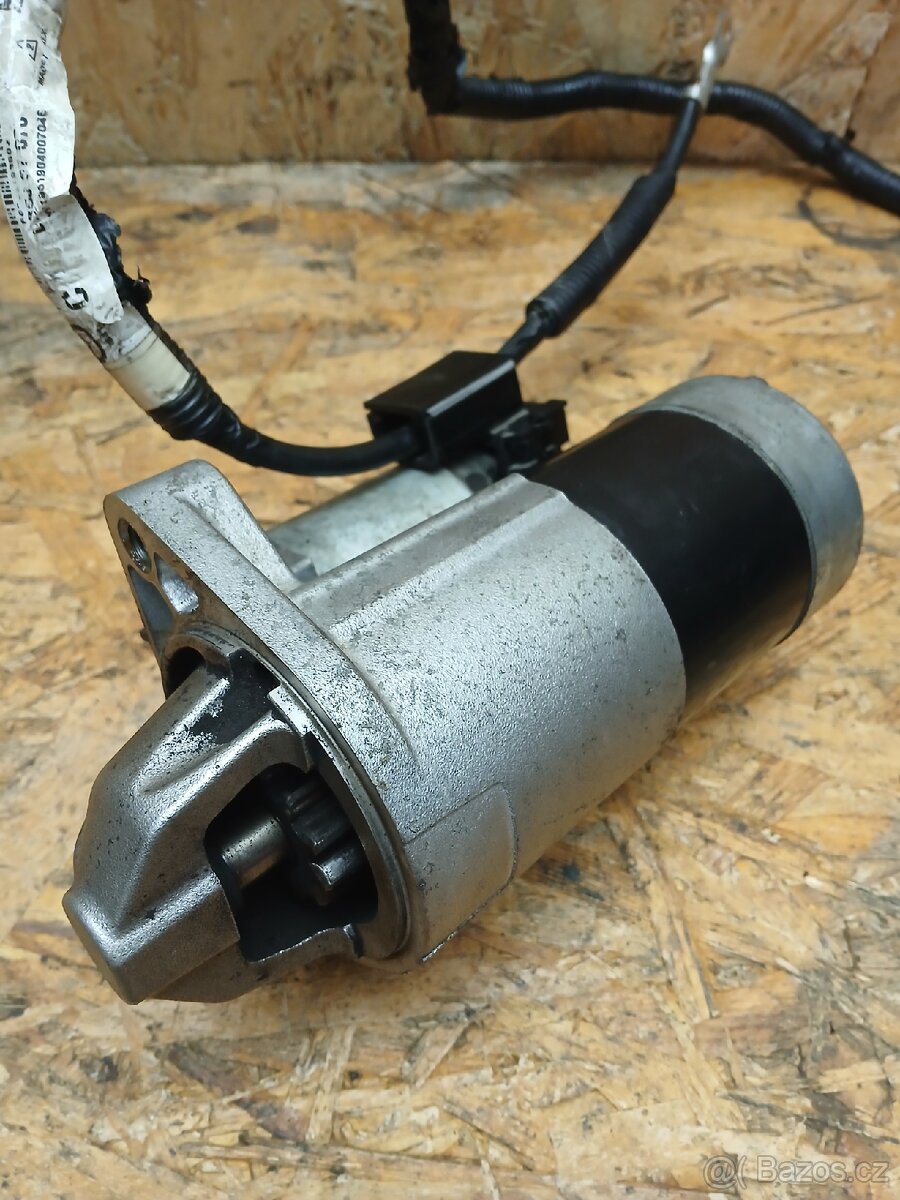 Mazda 2 starter - 2