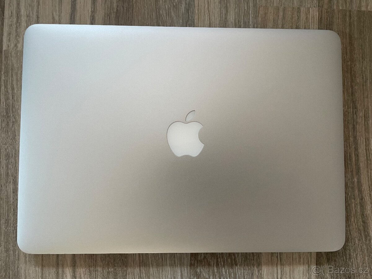 MacBook Air 13,3" (2015) i5/4GB/128GB A1466 - 2