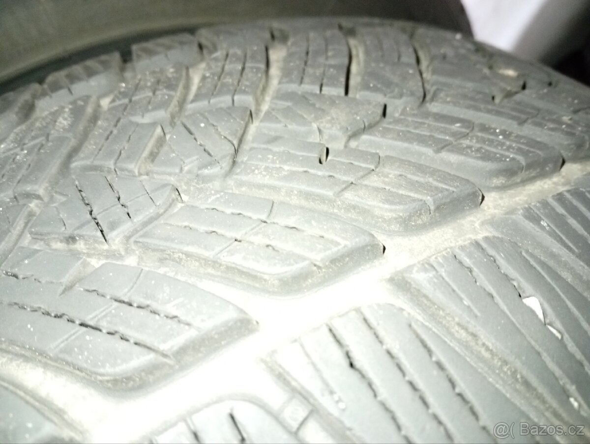 ZIMNÍ 235/55R19 - 2