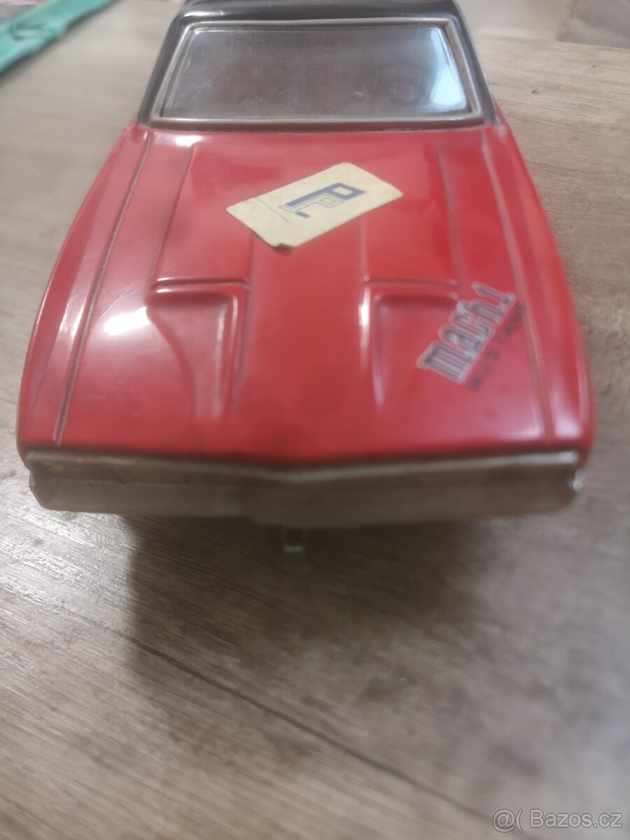 Plechové autíčko mustang - 2