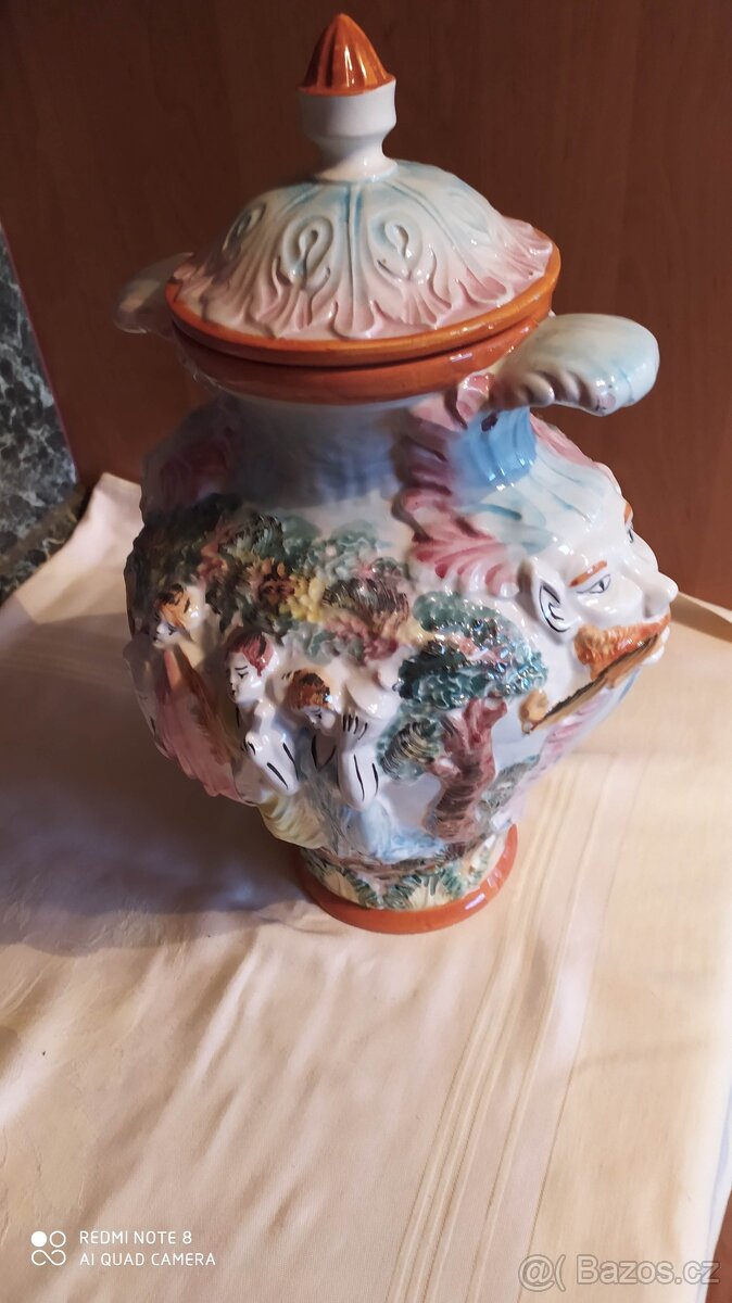 Porcelánová dóza s poklopom - 2