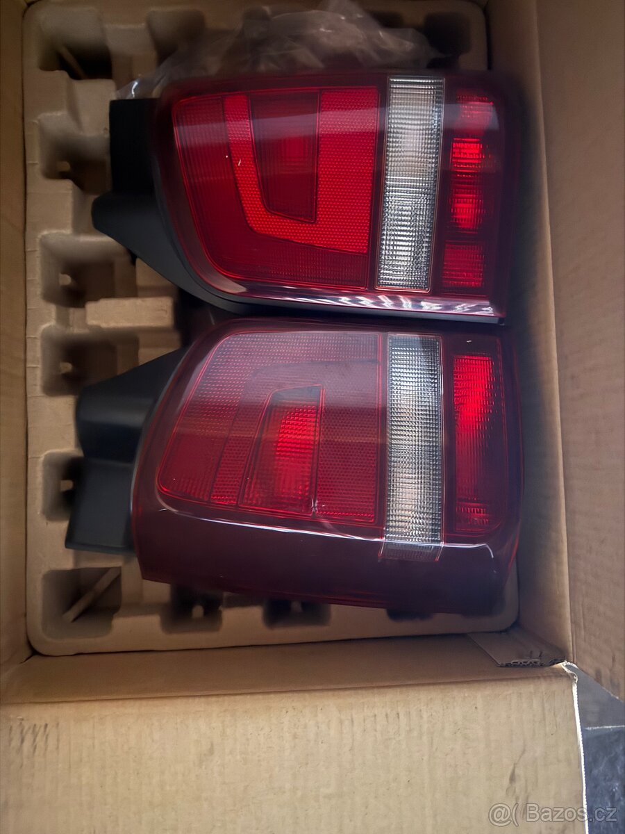 Zadní světla VW T5 - 2