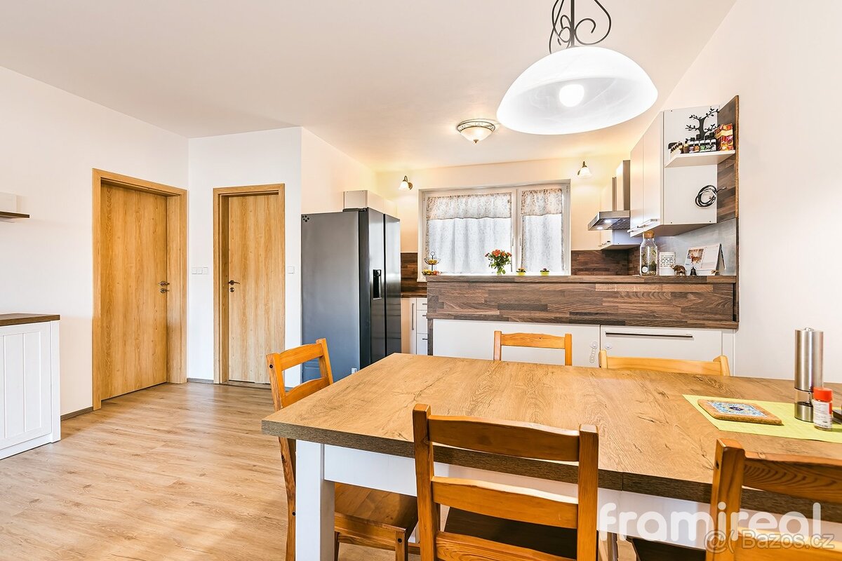 Prodej rodinného domu, 126 m2 - Pohořelice, Velký Dvůr - 2
