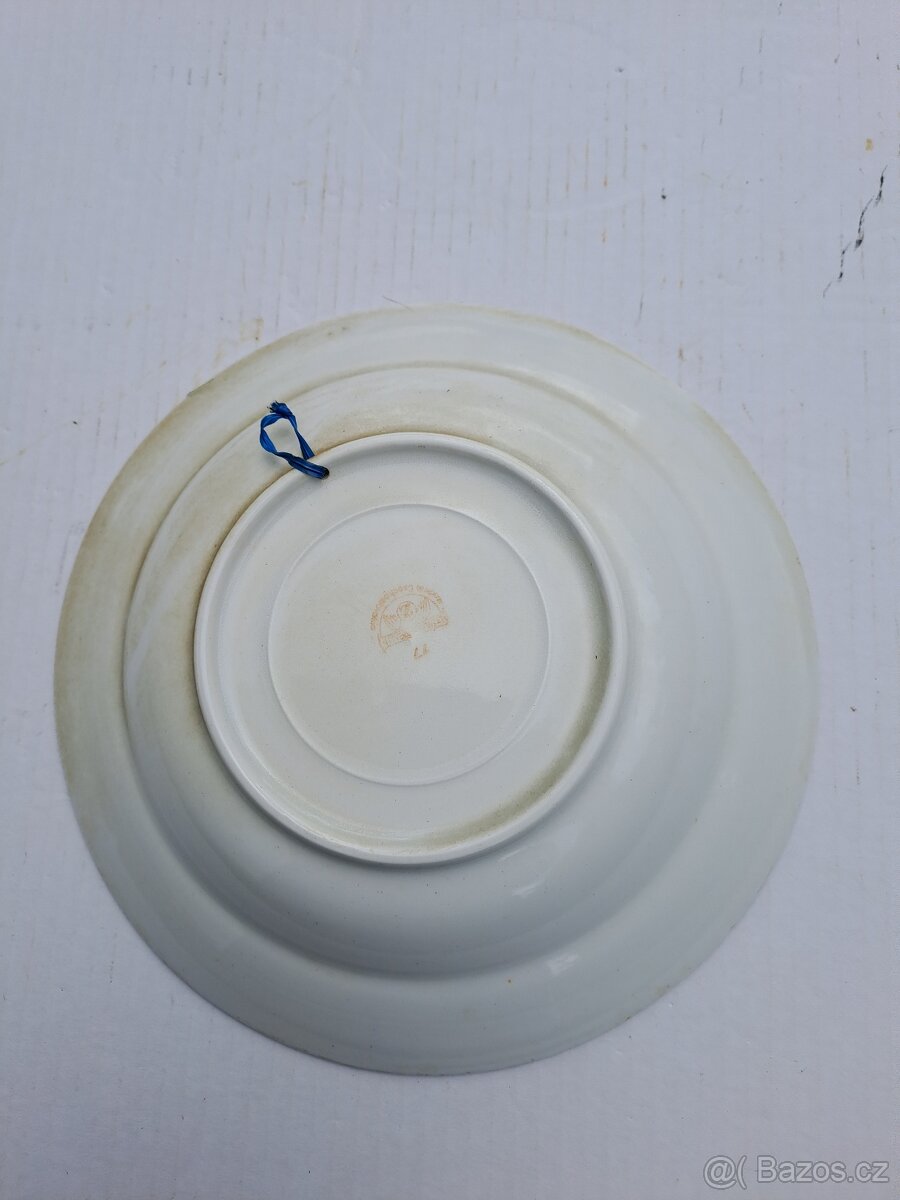 Závěsný dekorační talíř. - 2