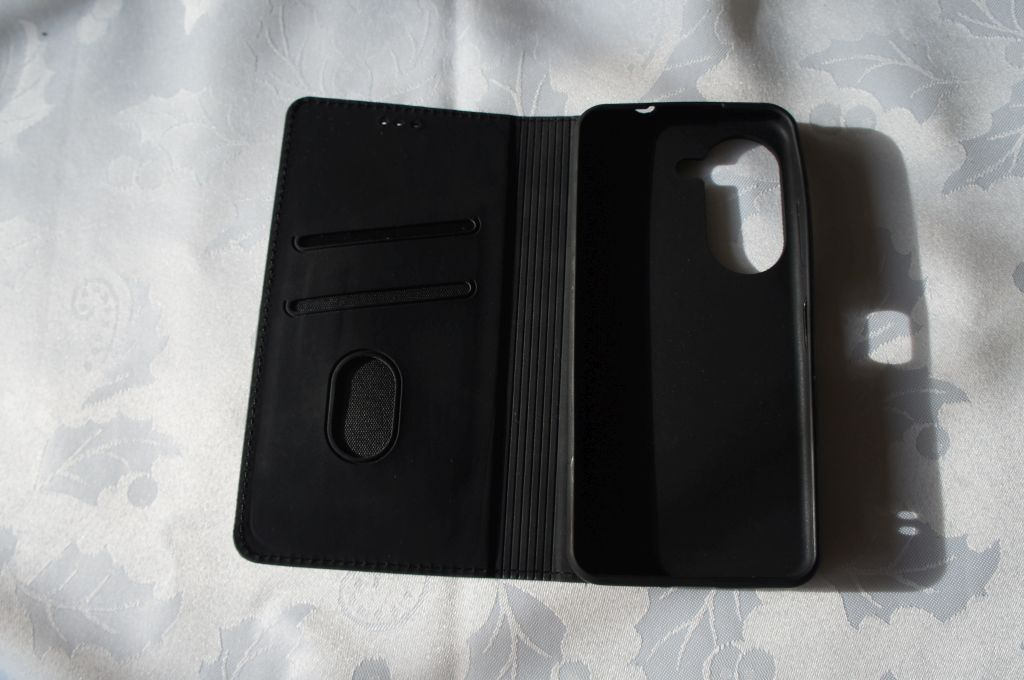 Pouzro na Asus Zenfone 10 - 2