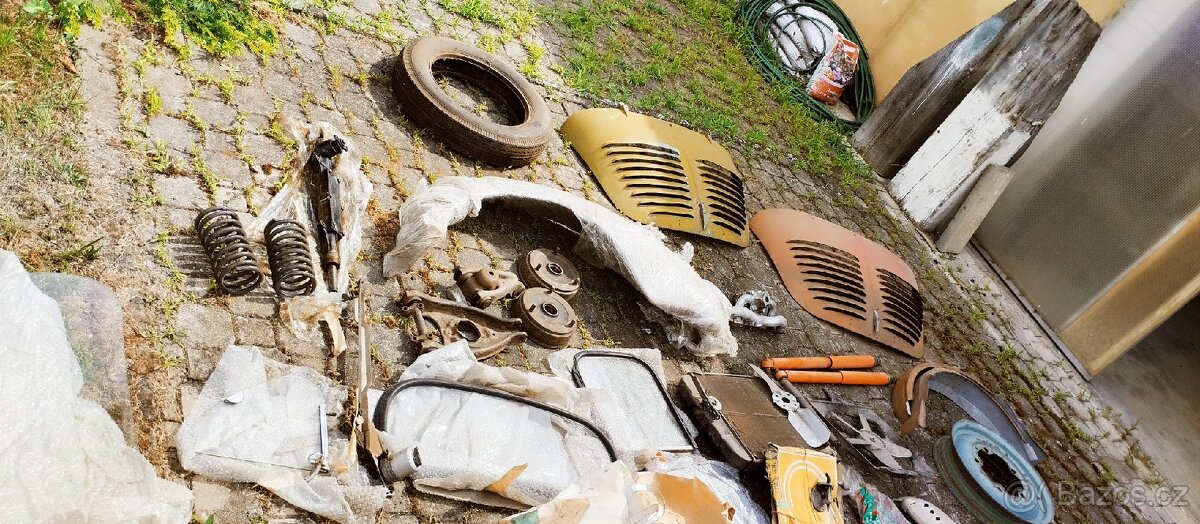 Díly na veterán Renault 4CV a KDF Kubelwagen - 2