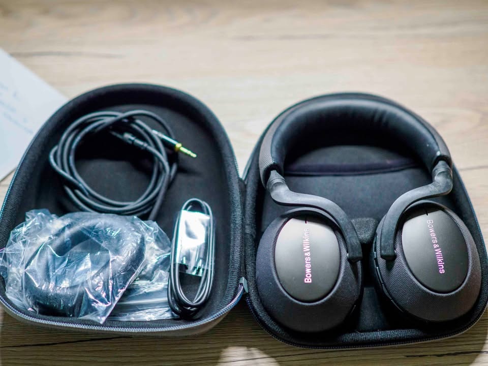 Bezdrátová sluchátka - Bowers & Wilkins PX7 Space Grey - 2