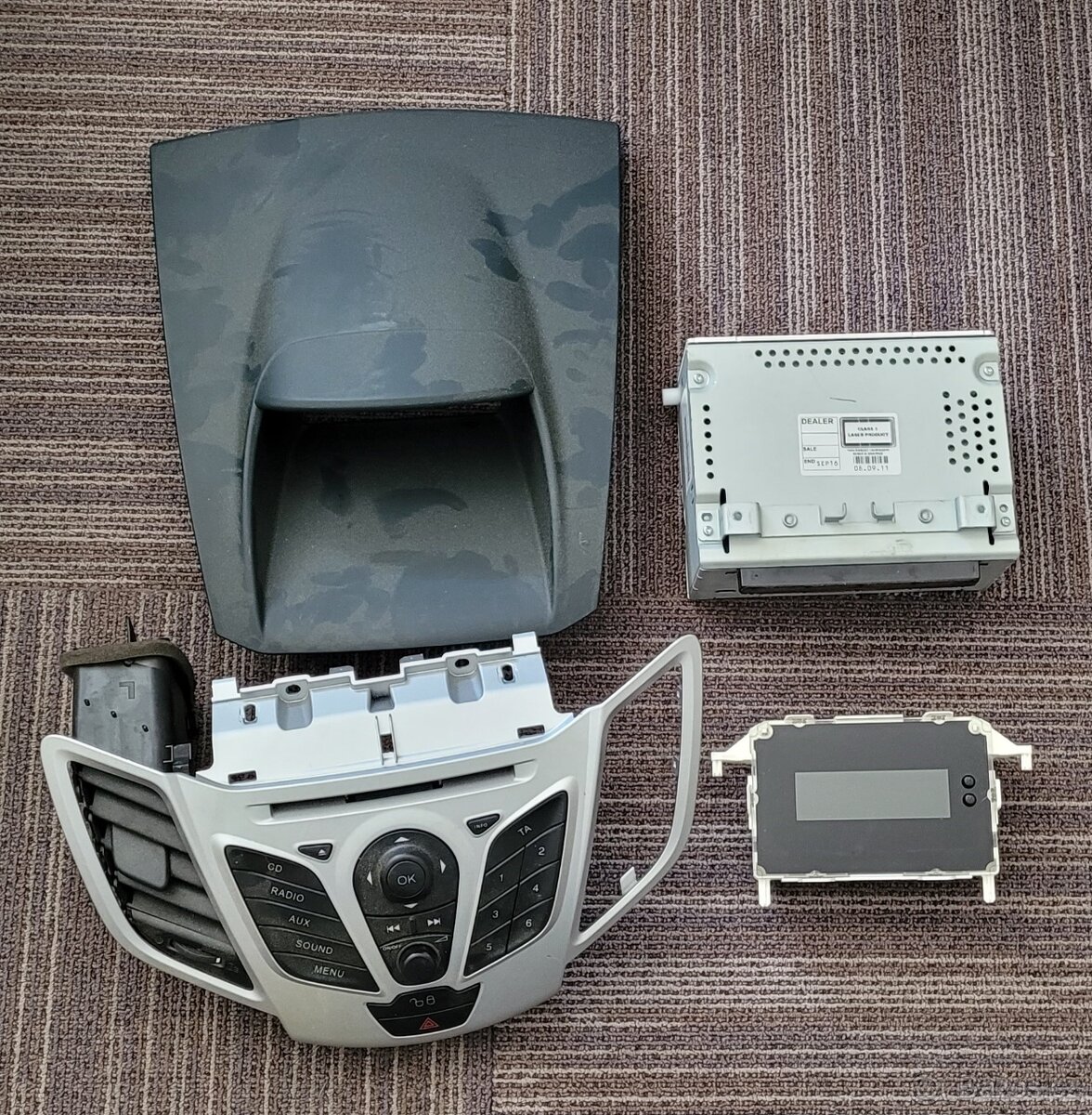 Ford Fiesta mk6 2008-14 sada rádio počítač kryty - 2
