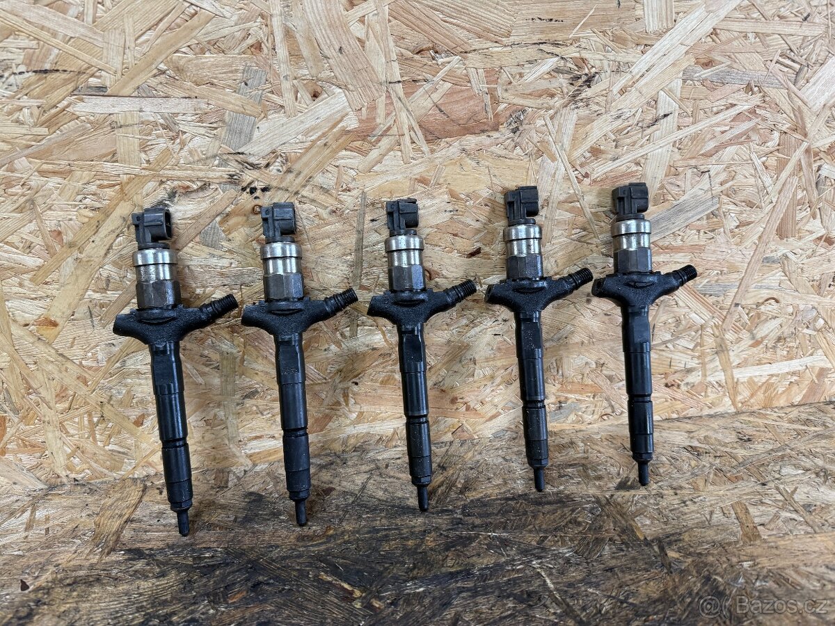 VSTŘIKOVAČE 3.0 CDTI OPEL,RENAULT,SAAB 8-97239161-7 Denso - 2