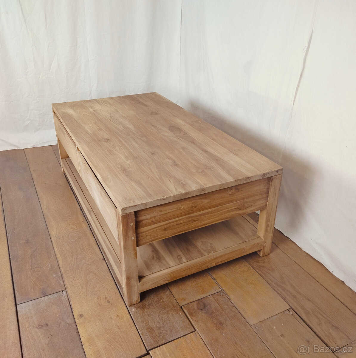 Moderní konferenční stolek - masiv teak - 2