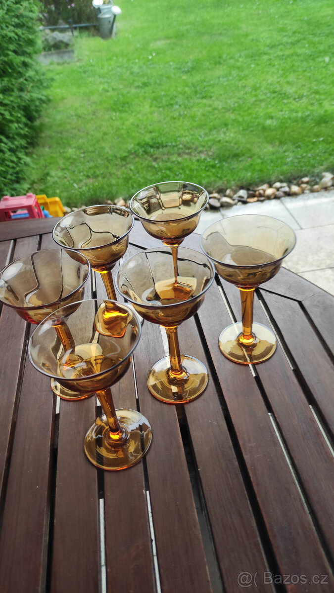 Prodám krásný set starých skleniček - 2