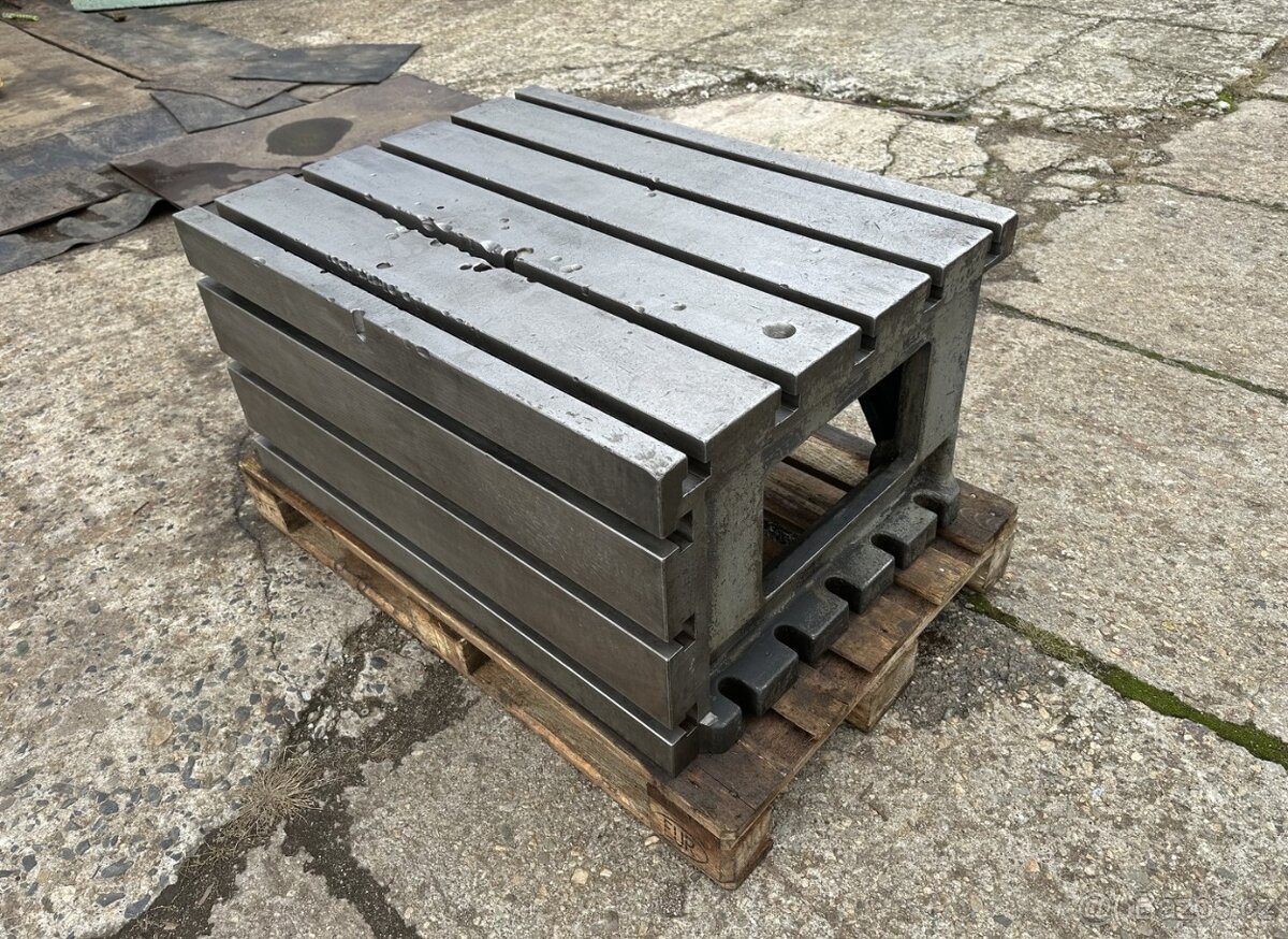 Kostka upínací Vb 8 s T-drážkami - 2