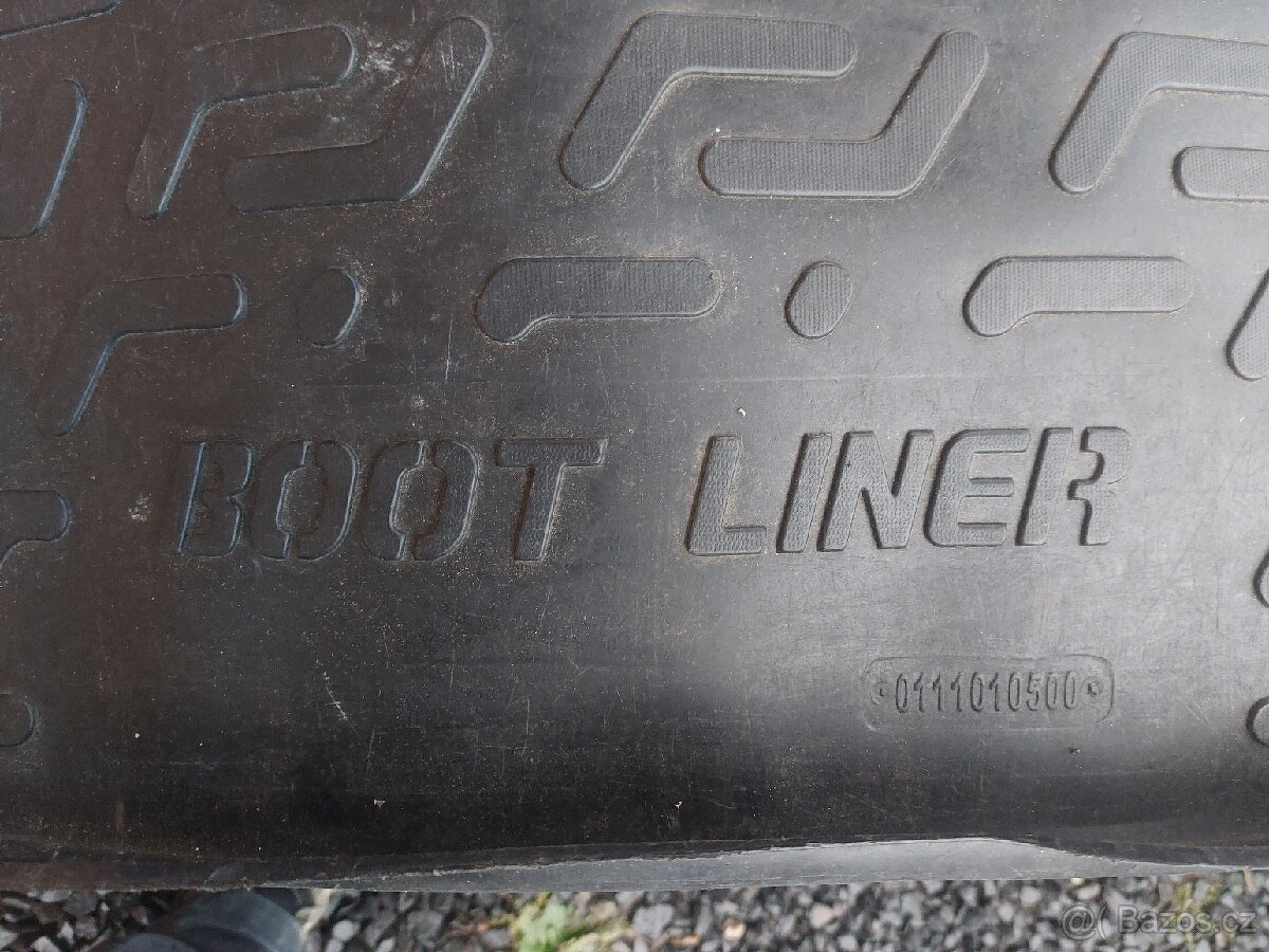 Plastová vana kufru Opel Astra H kombi - 2