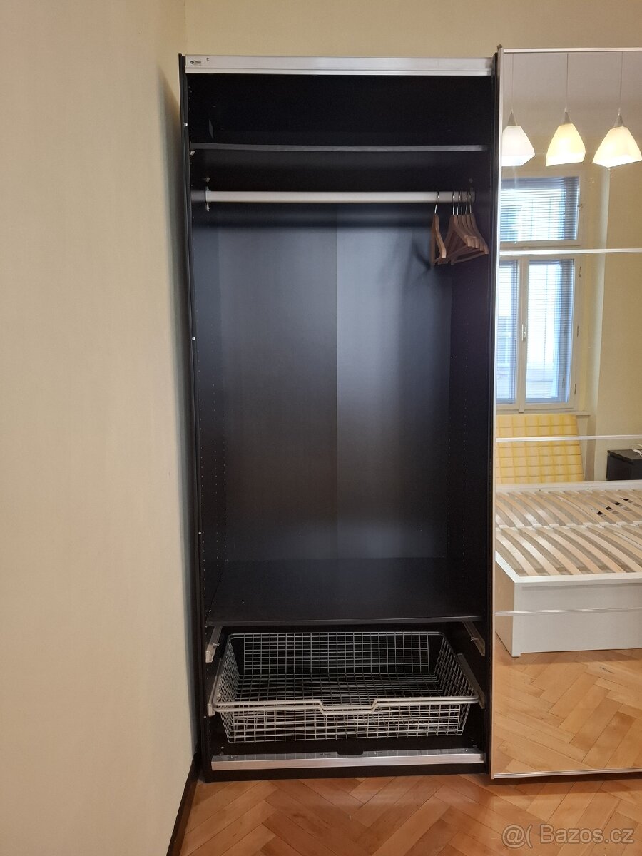 Šatní skříň BETA - 2