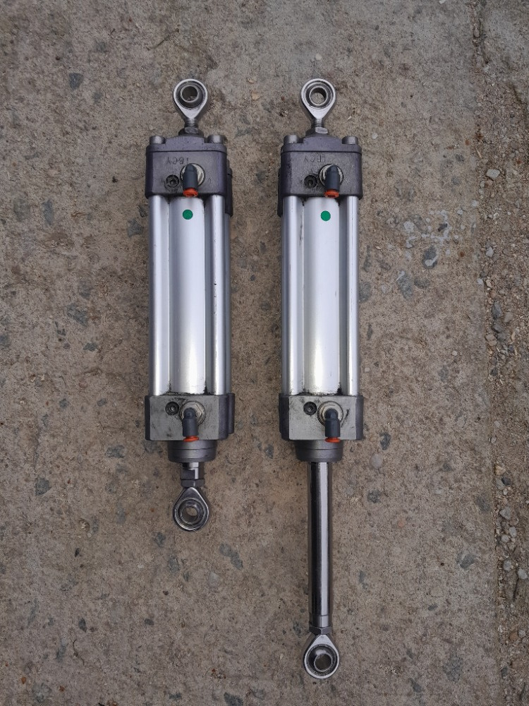 Pneumatický válec / píst - 2