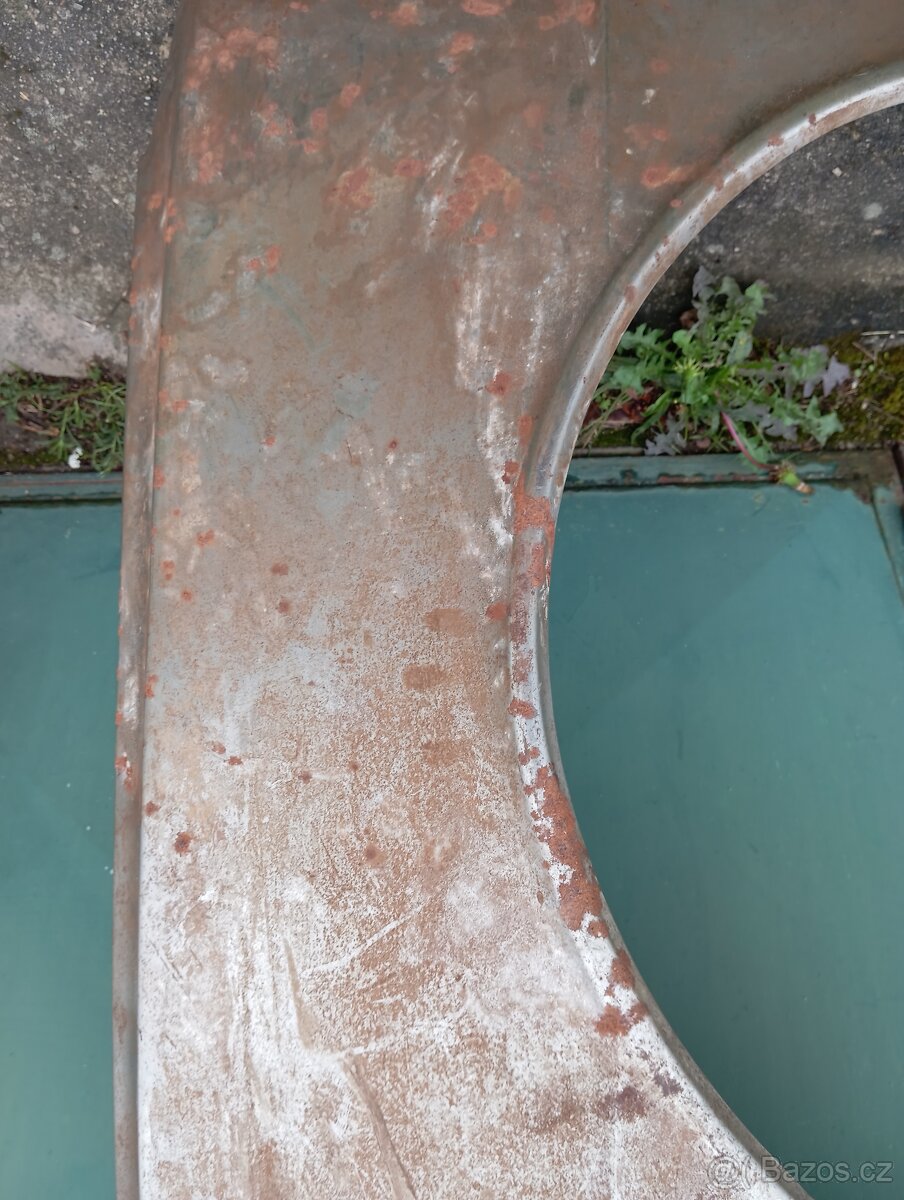 Blatníky Škoda 120, Favorit,trubky body,lem zadni - 2