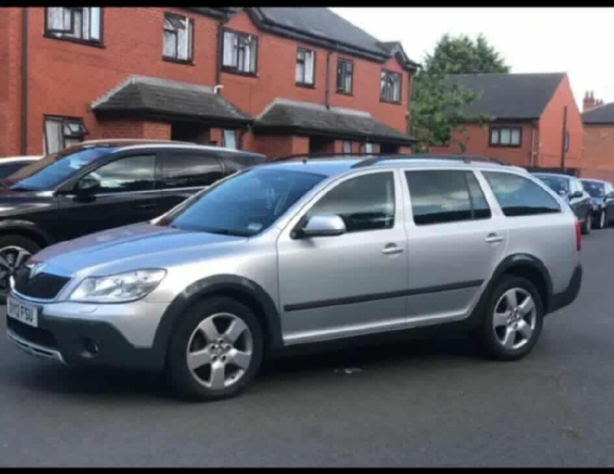 Škoda Octavia 2 Scout 2.0tdi 103kw - 2