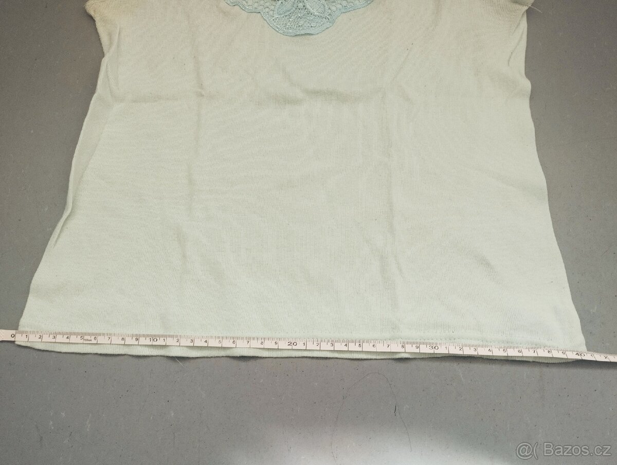 Mintové tílko s krajkou - 2