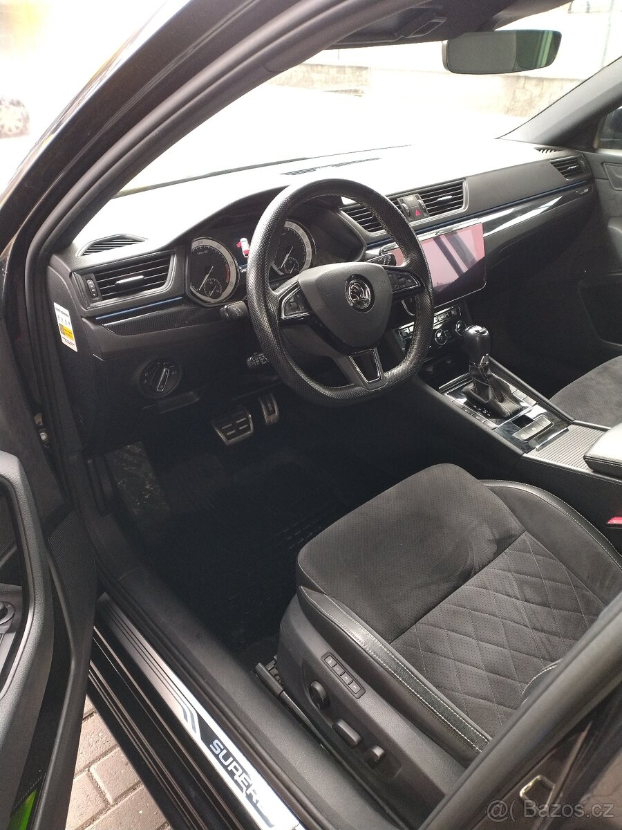 Škoda Superb Sportline - 2