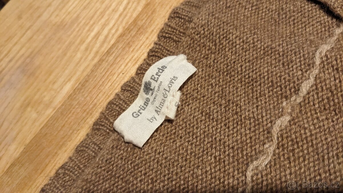 Svetr 100% camel velbloudí srst - 2