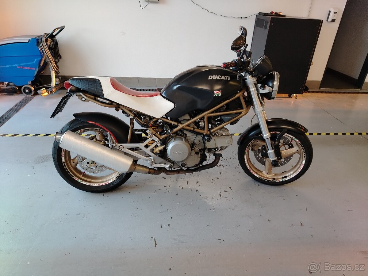 Ducati Monster 600 - 2