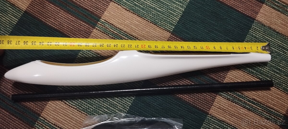 Laminátový trup pro RC model - 2