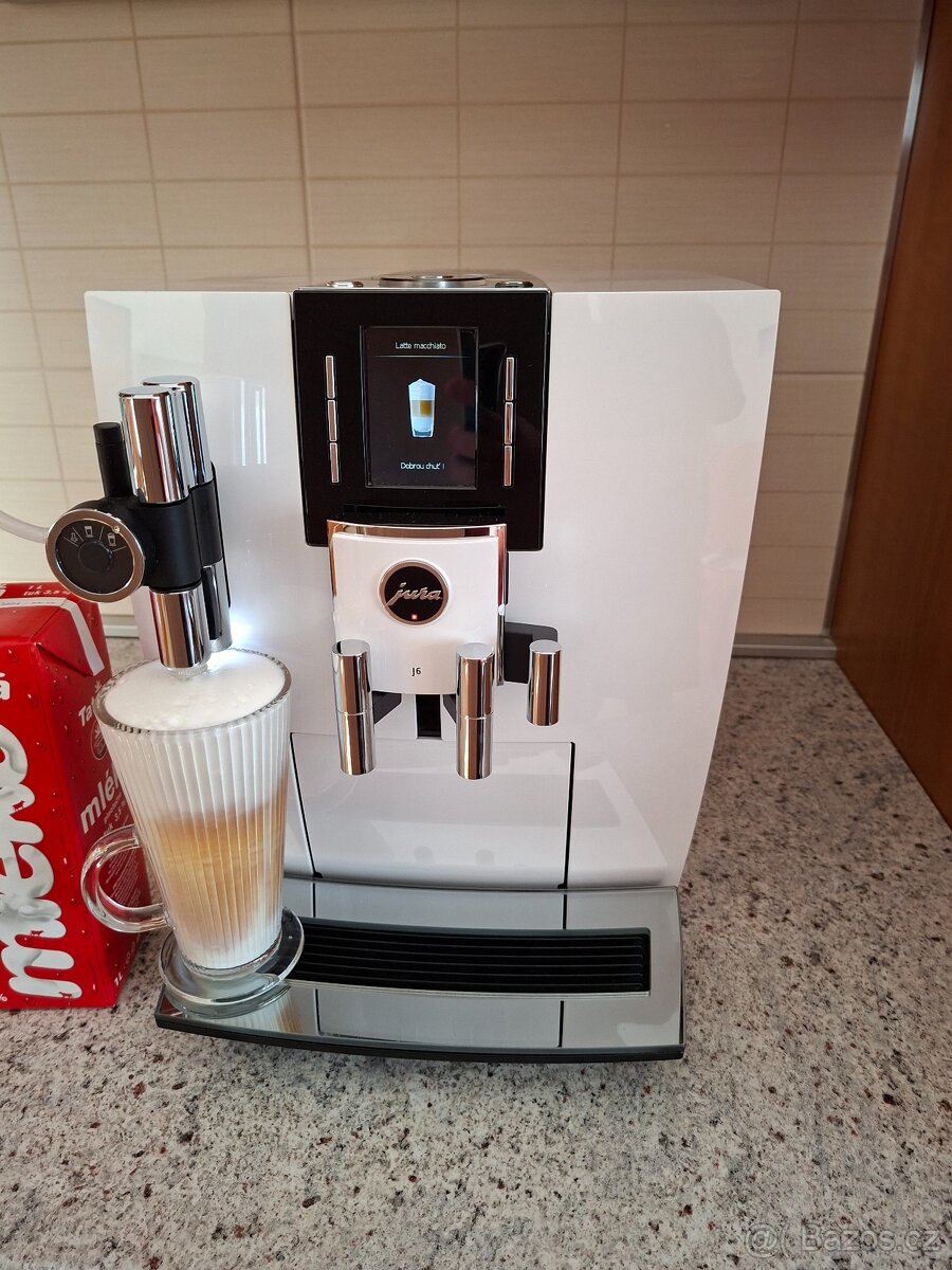 Kávovar Jura J6 Bílý - 2