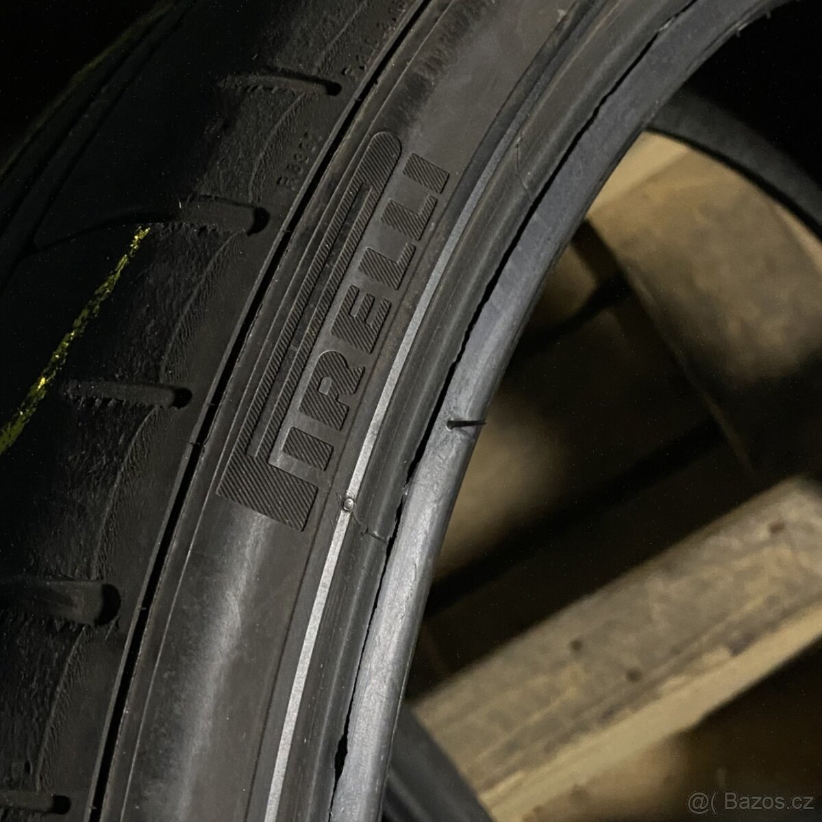 Letní pneu 235/35 R20 88Y Pirelli 4mm - 2
