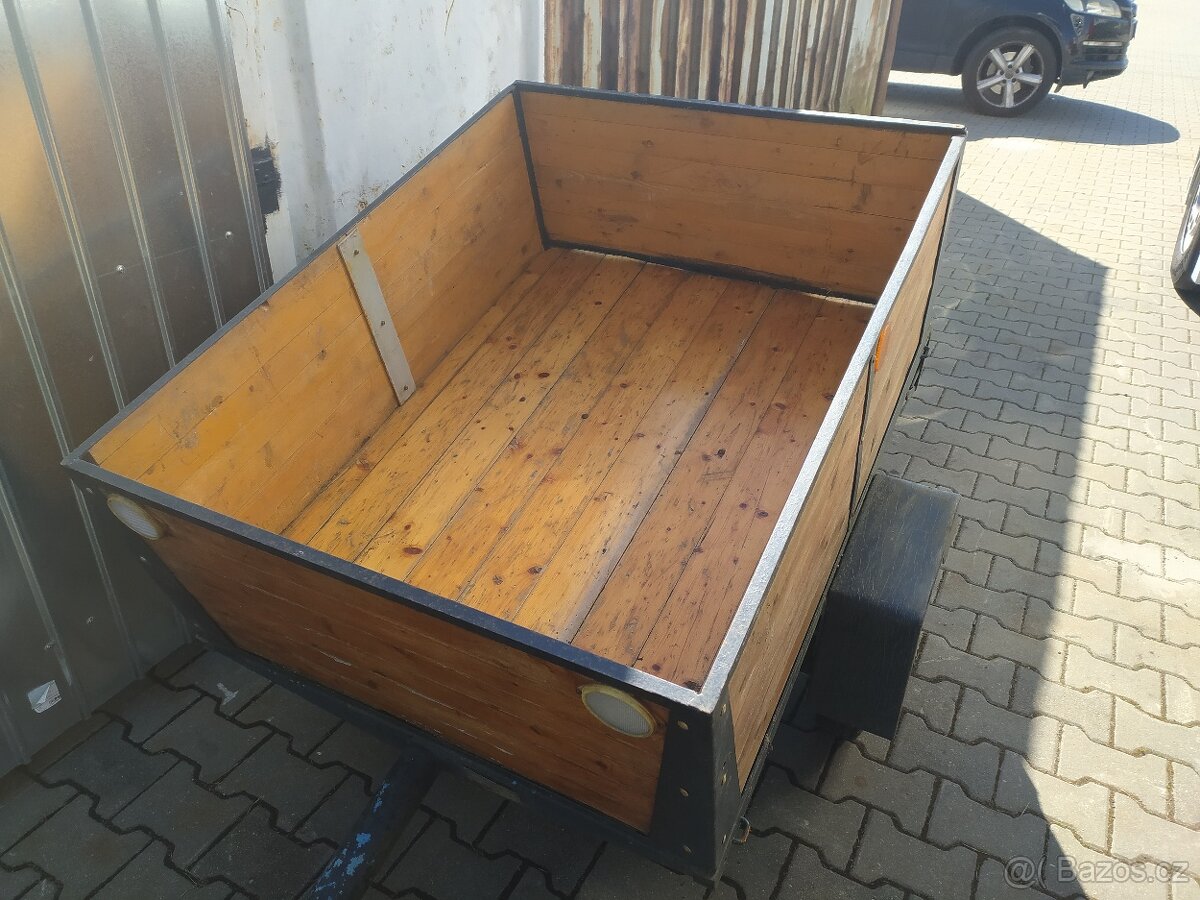 Vlek na prodej - 2