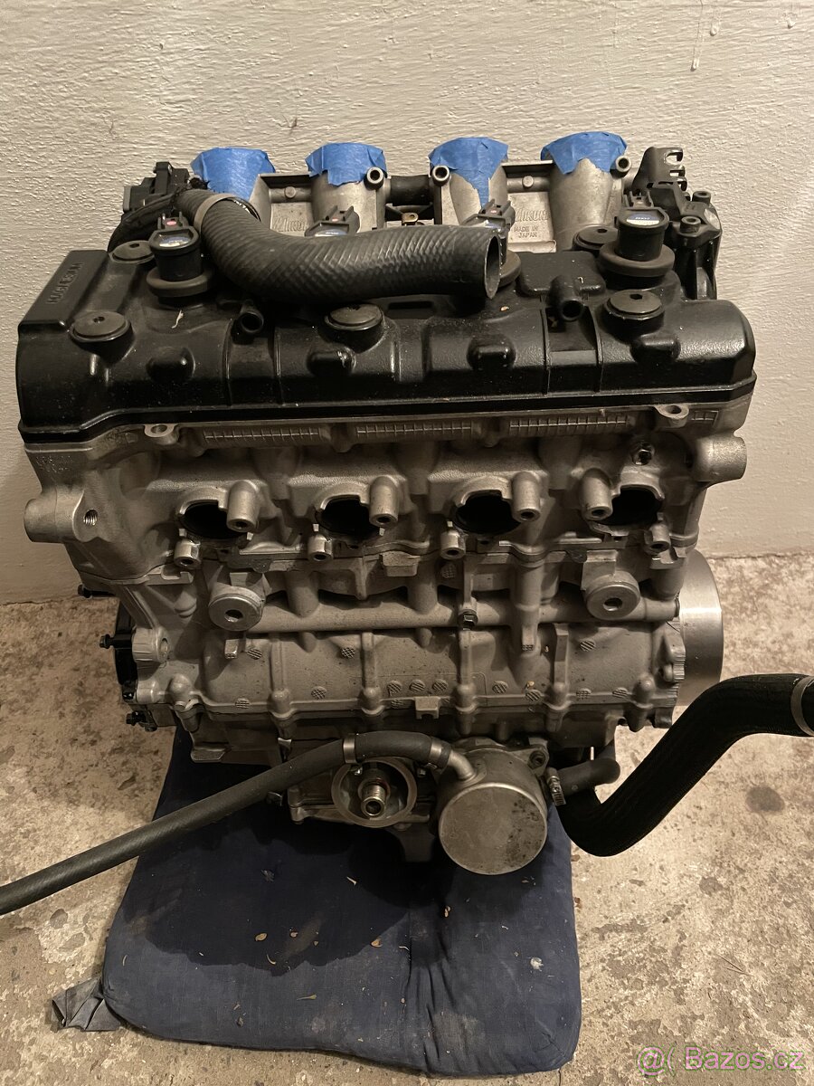 Suzuki GSX-R 600 K4/K5 - 2