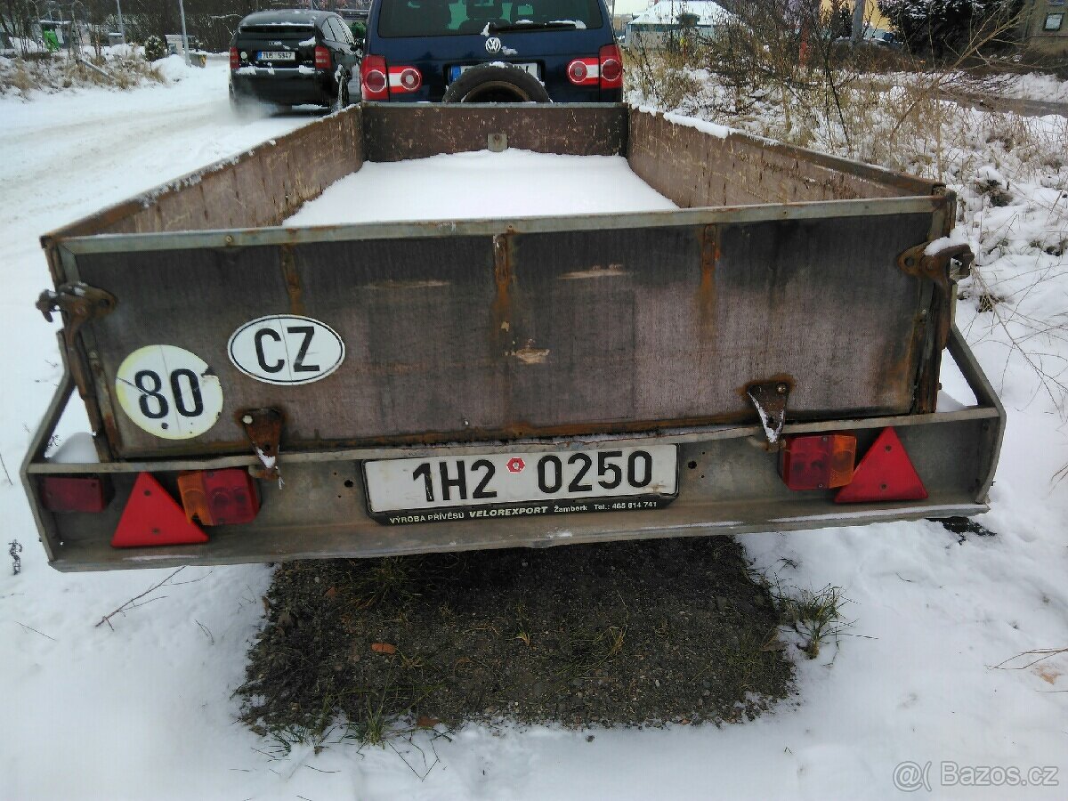 Nákladní přívěs - 2