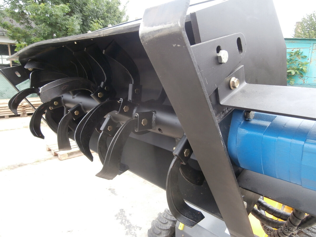 Rotavátor hydraulický na mininakladače - 2