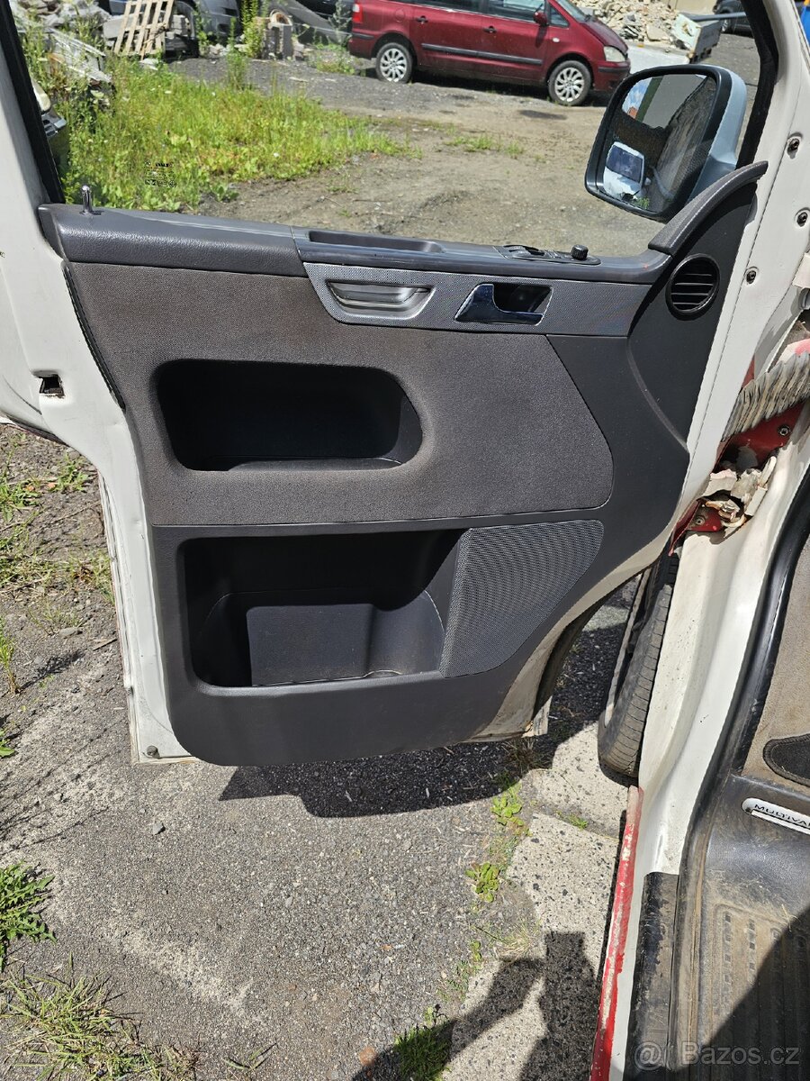 Přední tapce VW Multivan T5 T5.1 - 2
