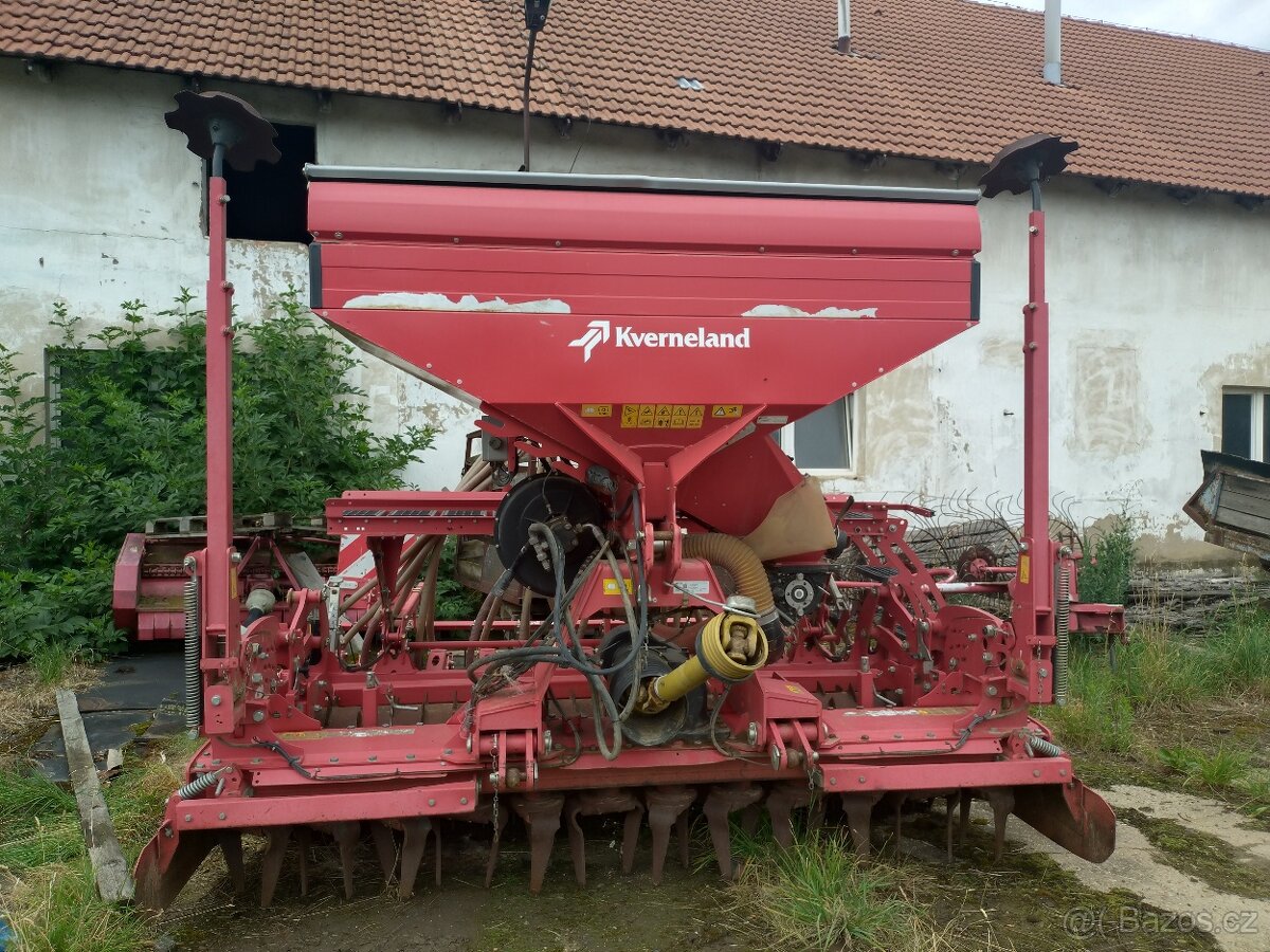 Sečka Kverneland e-drill compact - 2