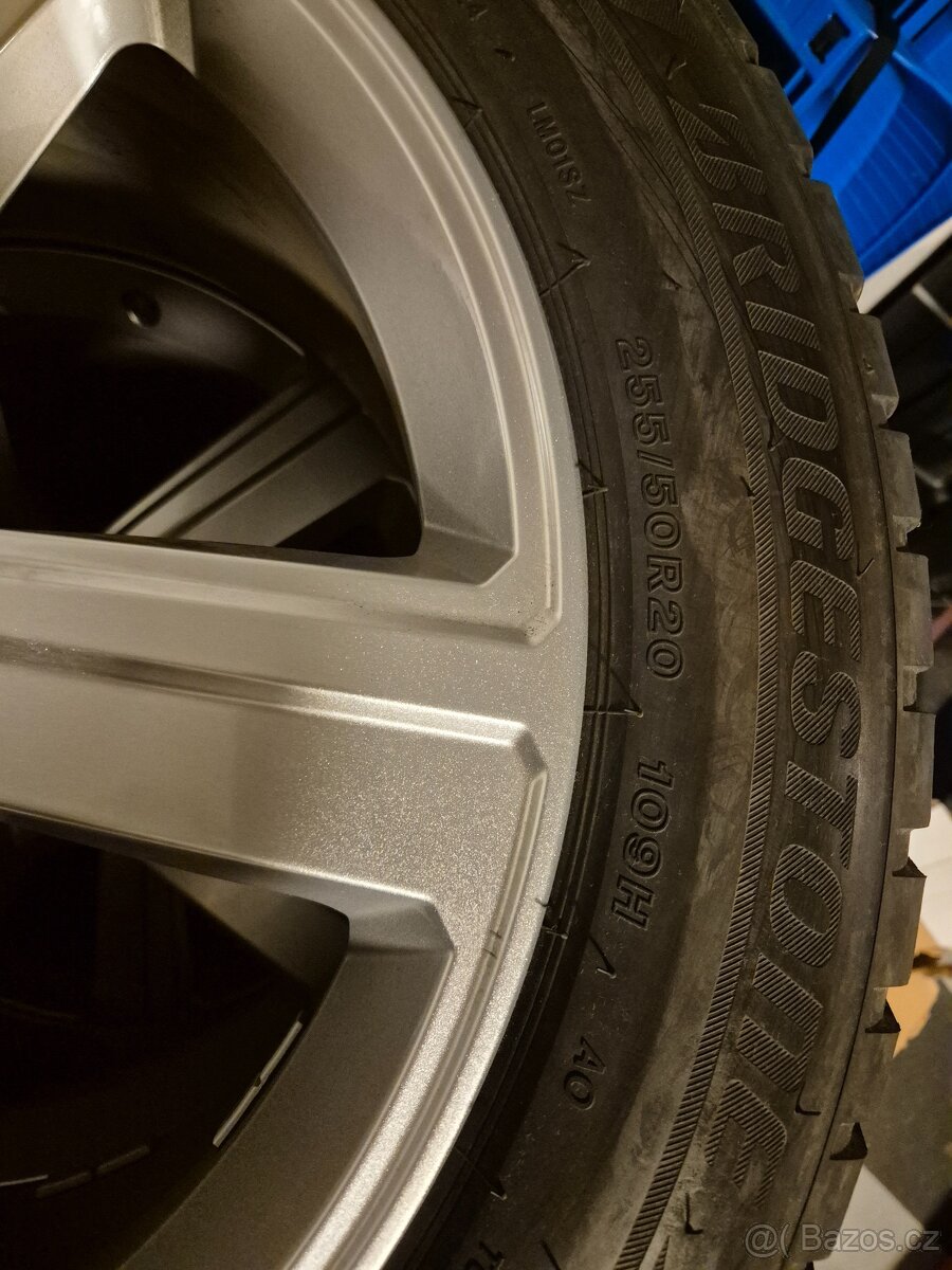 Sada kol audi 255/50 r20 - 2